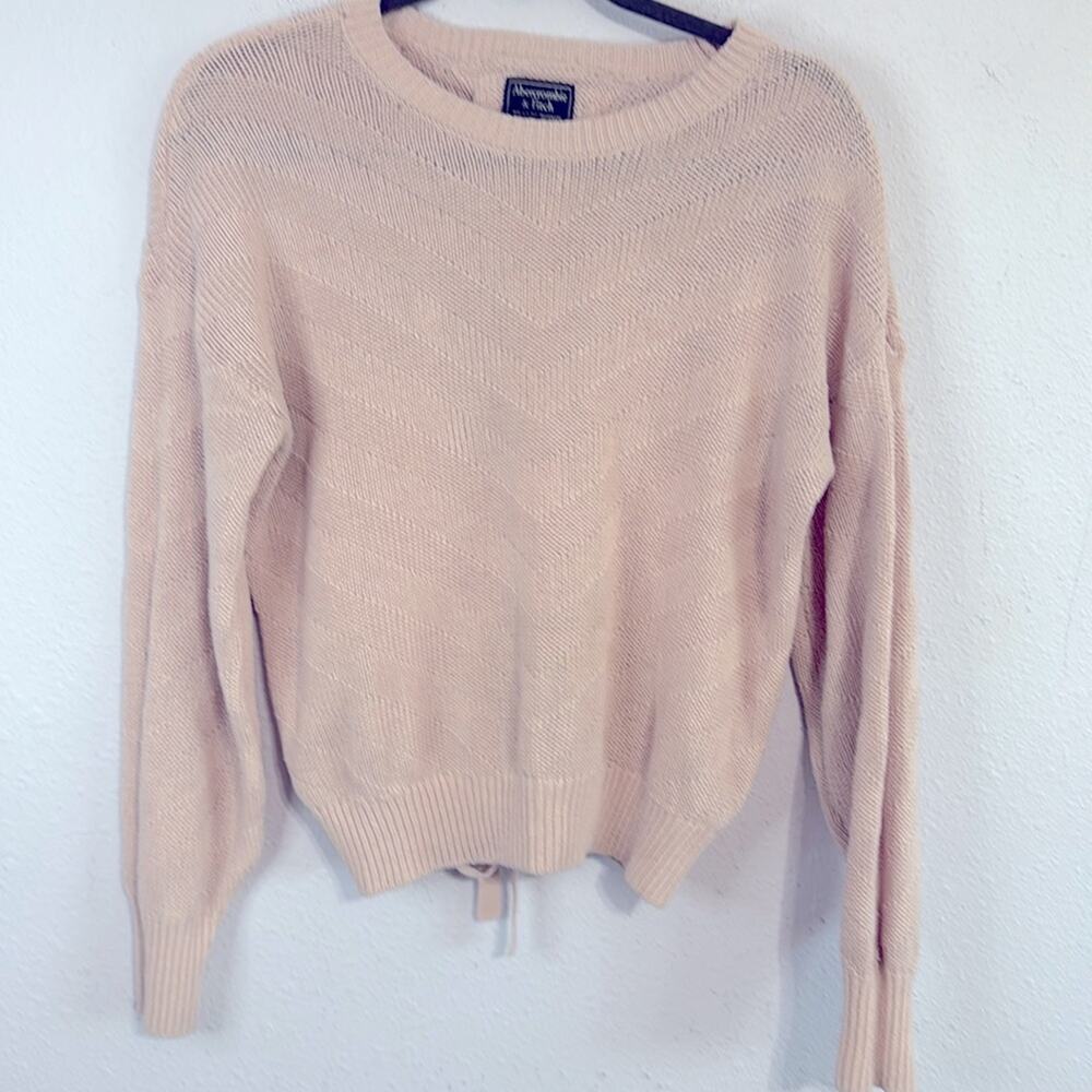 Abercrombie & Fitch Y2K Baby Pink Crew Neck Sweater Back Lace-Up Detail Size M
